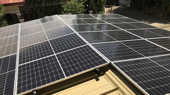 Pannello solare fotovoltaico monocristallino a prezzo economico a mezza cella da 700 W 690 W 680 W Intero pannello solare per sistema a energia solare